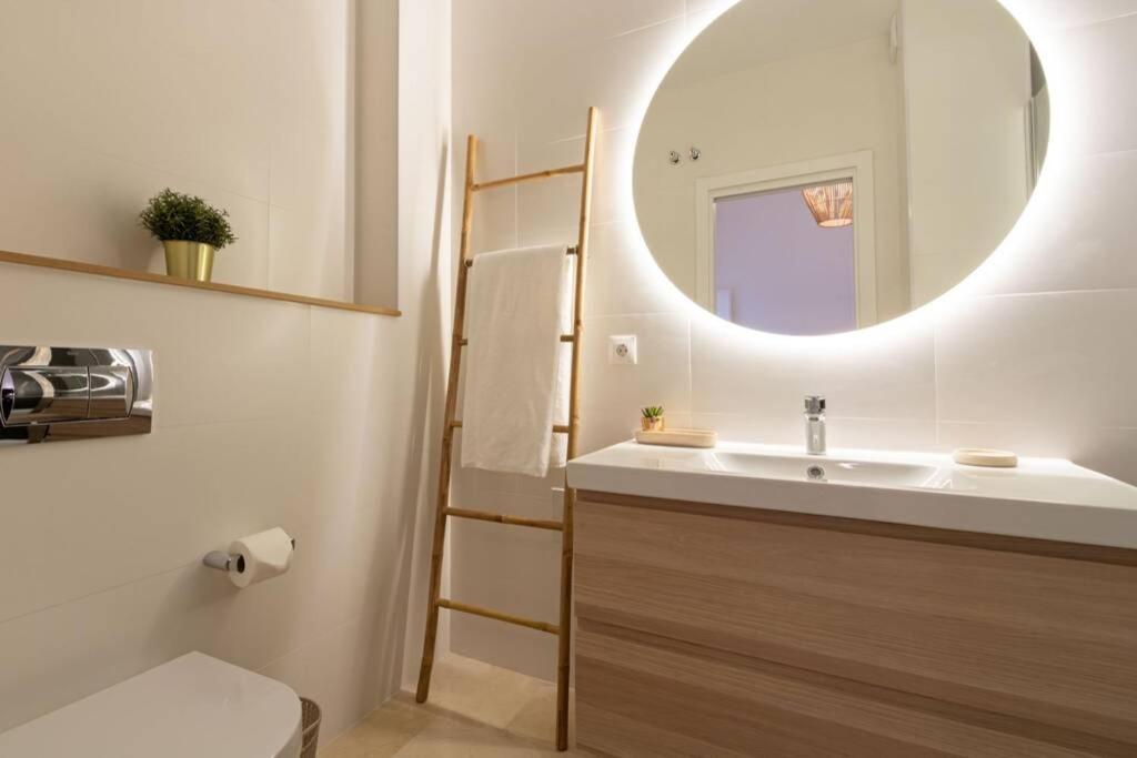 Mumu Luxury Suite Lirio Sevilla Exteriör bild