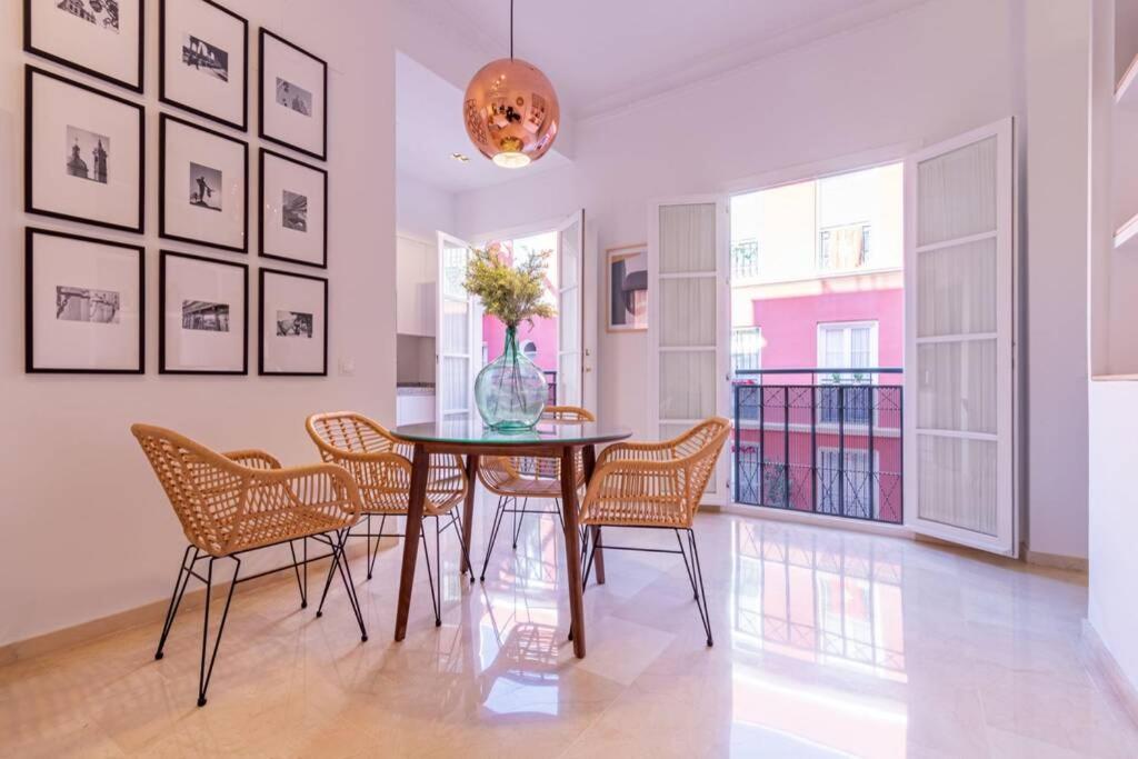 Mumu Luxury Suite Lirio Sevilla Exteriör bild