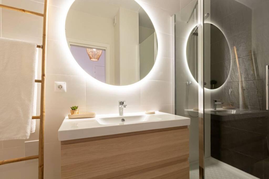 Mumu Luxury Suite Lirio Sevilla Exteriör bild