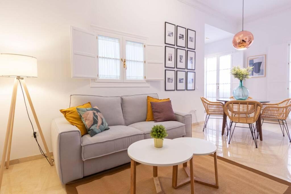 Mumu Luxury Suite Lirio Sevilla Exteriör bild